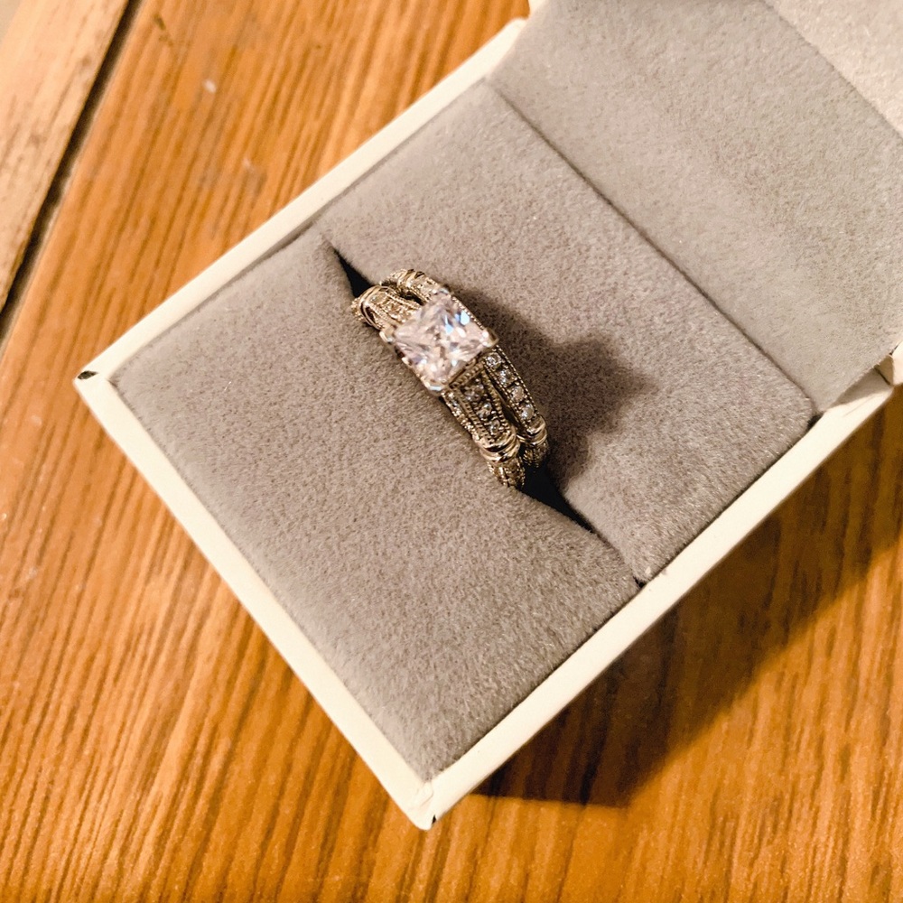 Newshe CZ sterling silver wedding set size 6